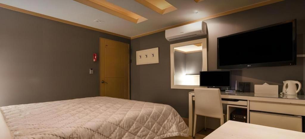 Sinyoung Motel Szöul Kültér fotó